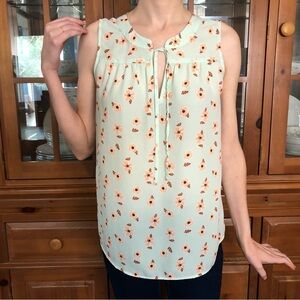 EUC Ann Taylor Floral Sleeveless Blouse